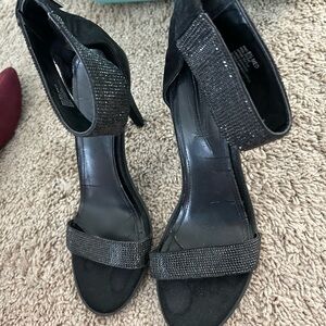 slightly worn Nine West kitten heels